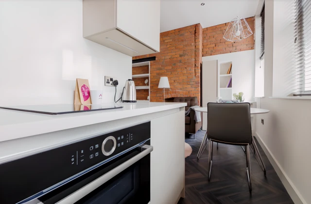 Studio Apartment (Medium) King Street, Manchester
