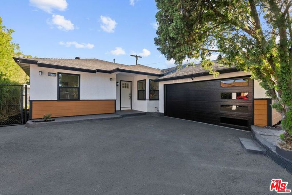 15358 Gault Street, Van Nuys CA, 9140664129969842689120
