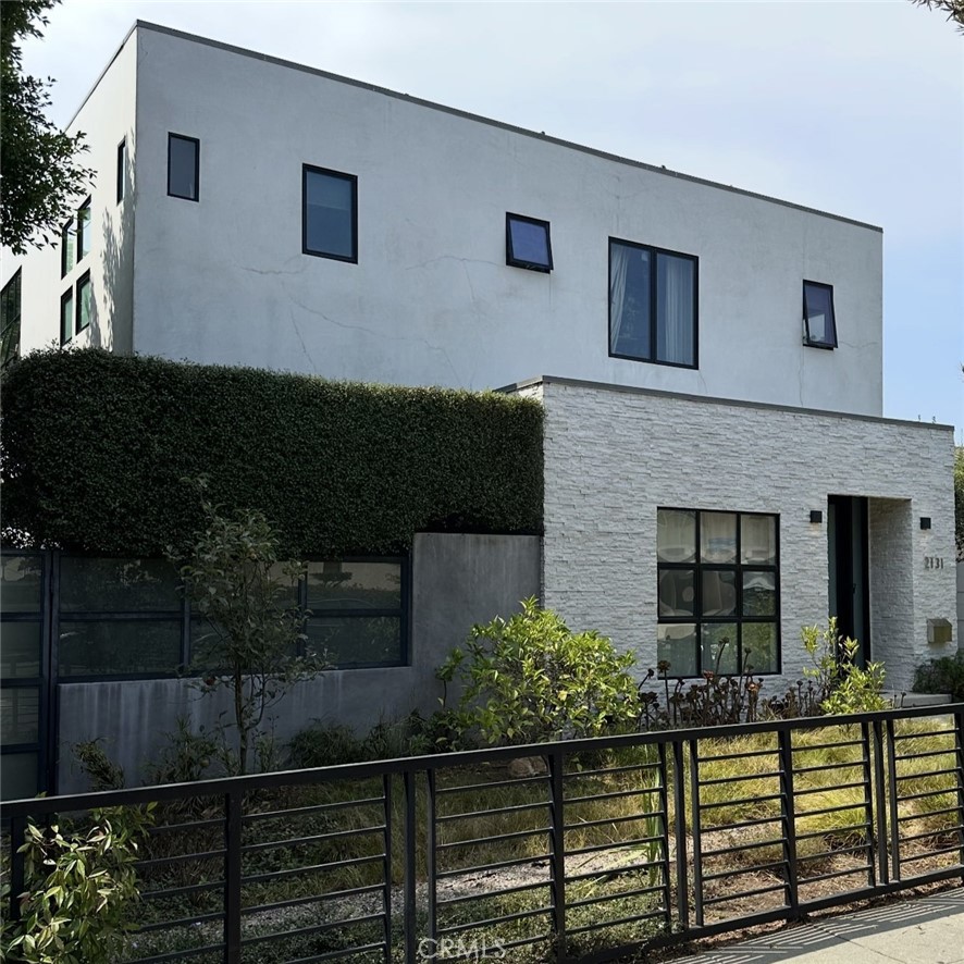 2131 Virginia Avenue, Santa Monica CA, 9040463821462099713122