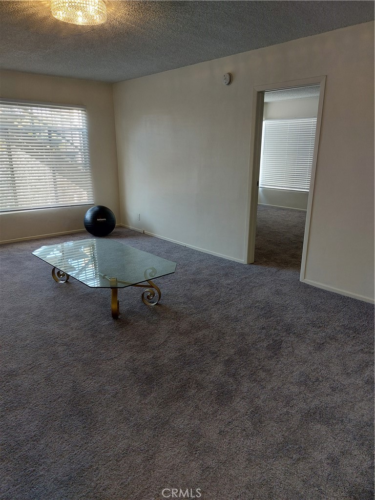 1891 BUCKINGHAM Road 1 Los Angeles CA, 9001964119786729858121