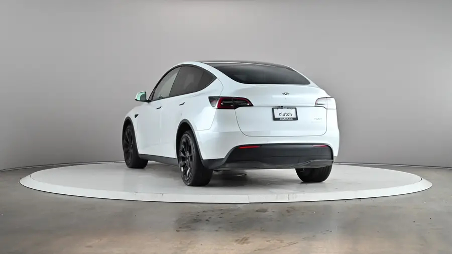 2022 Tesla Model Y63846102662147124