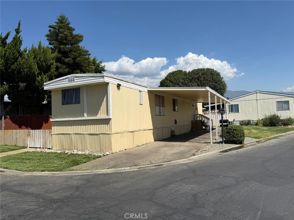 1350 San Bernardino 86, Upland CA, 9178663878290396803122