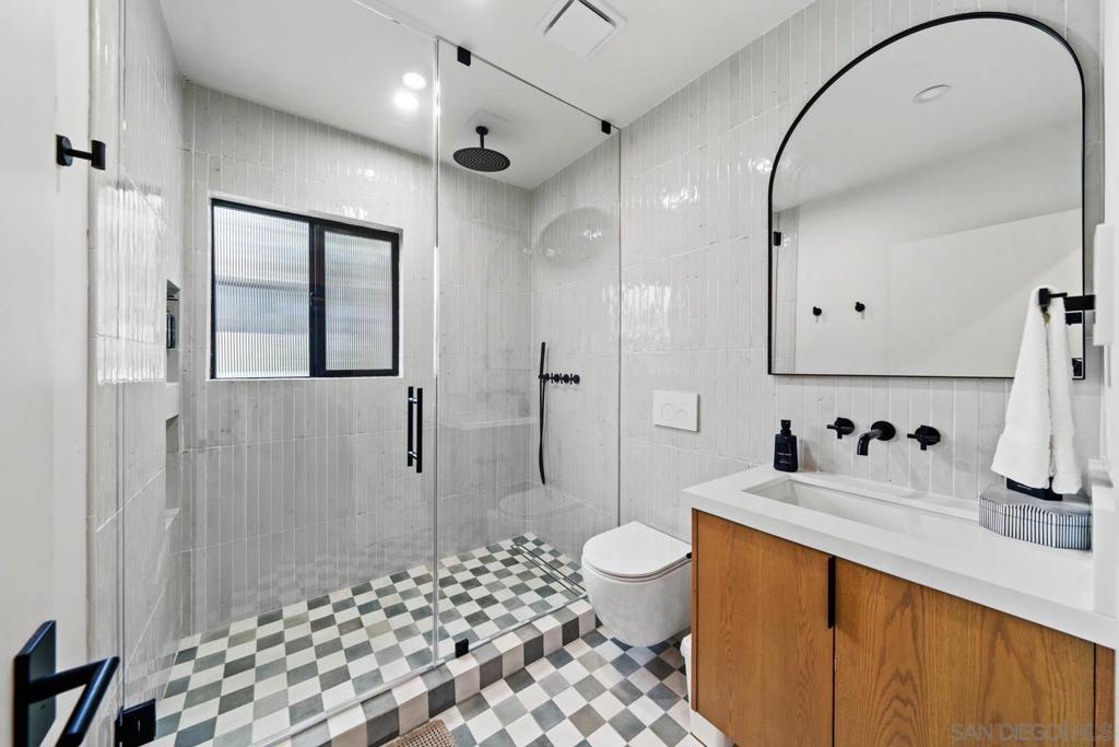 7374 Bishops Ln La Jolla CA, 9203763704410355969121