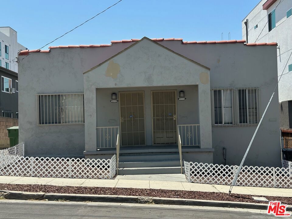 1113 S Hobart Boulevard Los Angeles CA, 9000664131287929474121