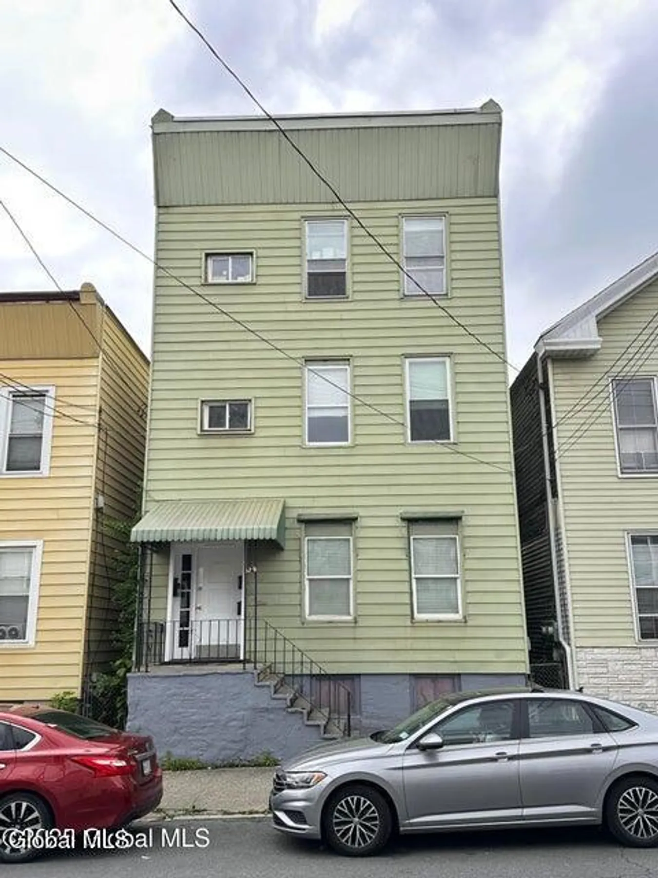 129 Main Street, 3