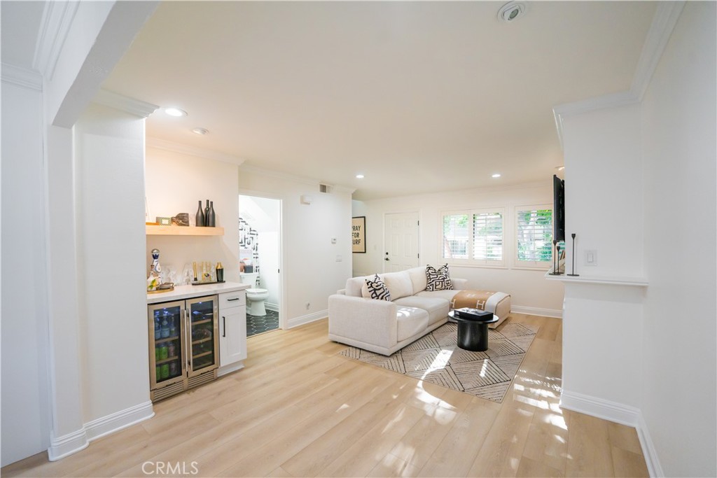 5 Sand Dollar Court 16, Newport Beach CA, 9266363878274123905121
