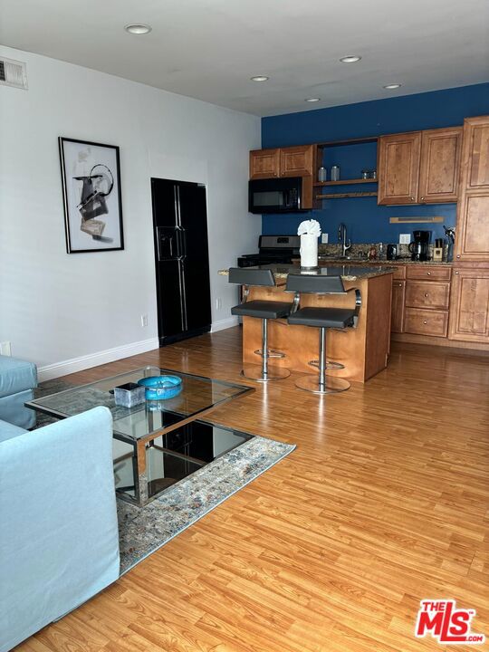 11601 Moorpark Street North Hollywood CA, 91602