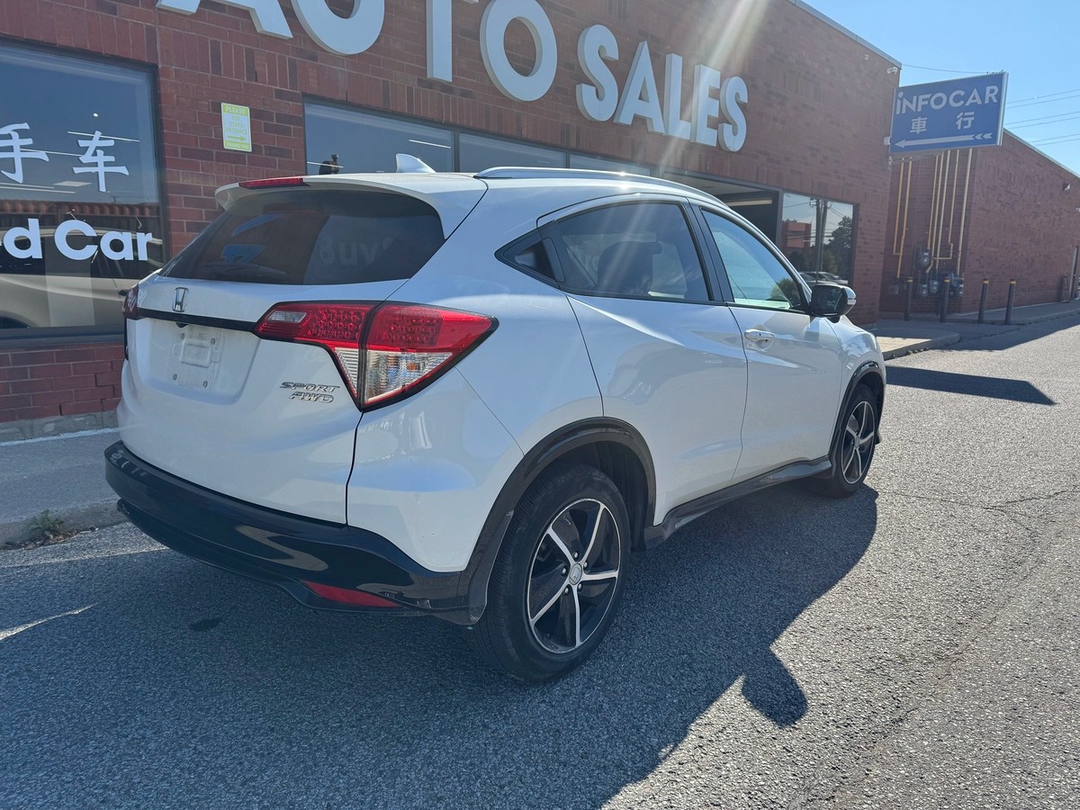 ﻿2021﻿ ﻿Honda﻿ ﻿HR-V﻿ ﻿Sport64135985382657122