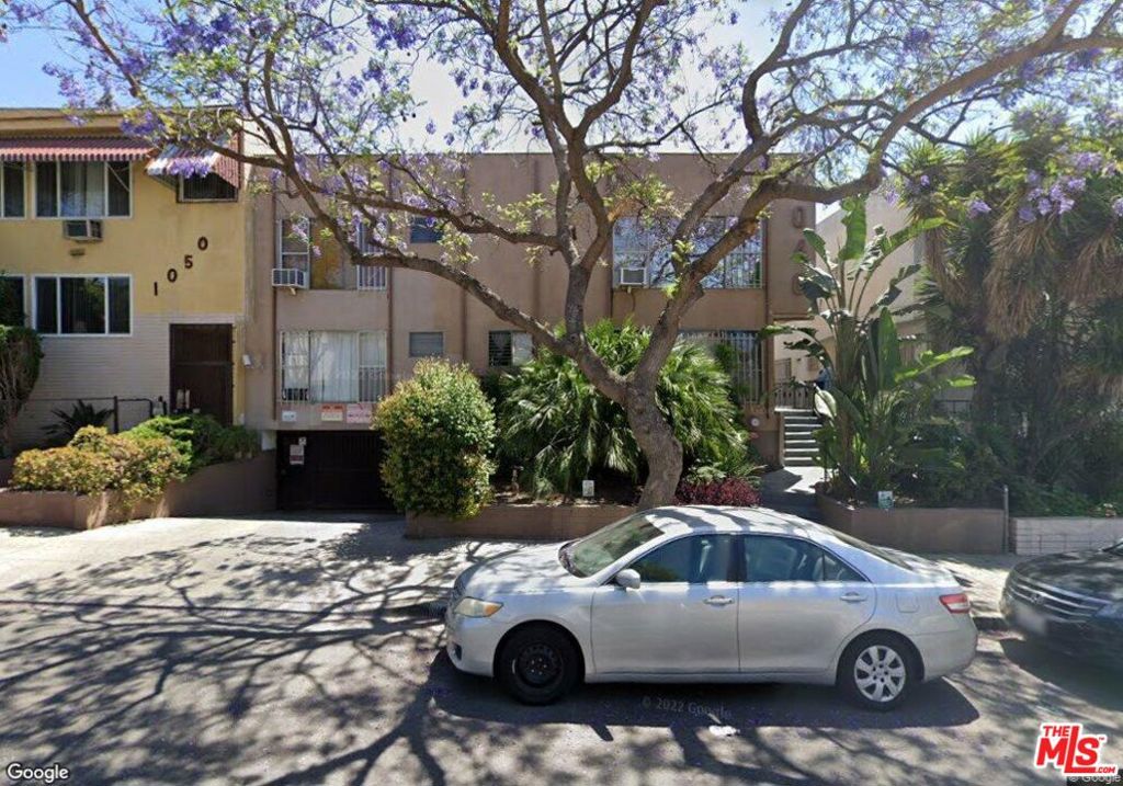 1046 N Ogden Drive, West Hollywood CA, 9004664122131501697121