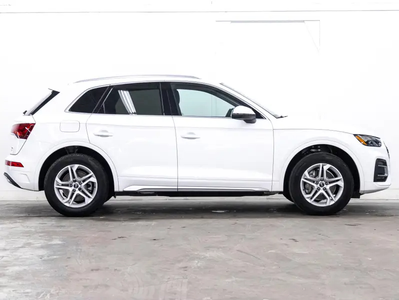 2021 Audi Q564266197687811122