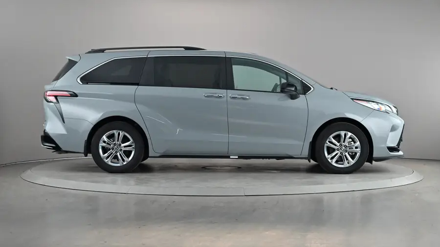 2023 Toyota Sienna64321851392258121