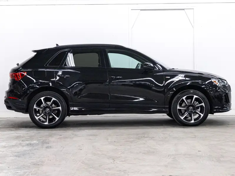 2023 Audi Q364839534895746121