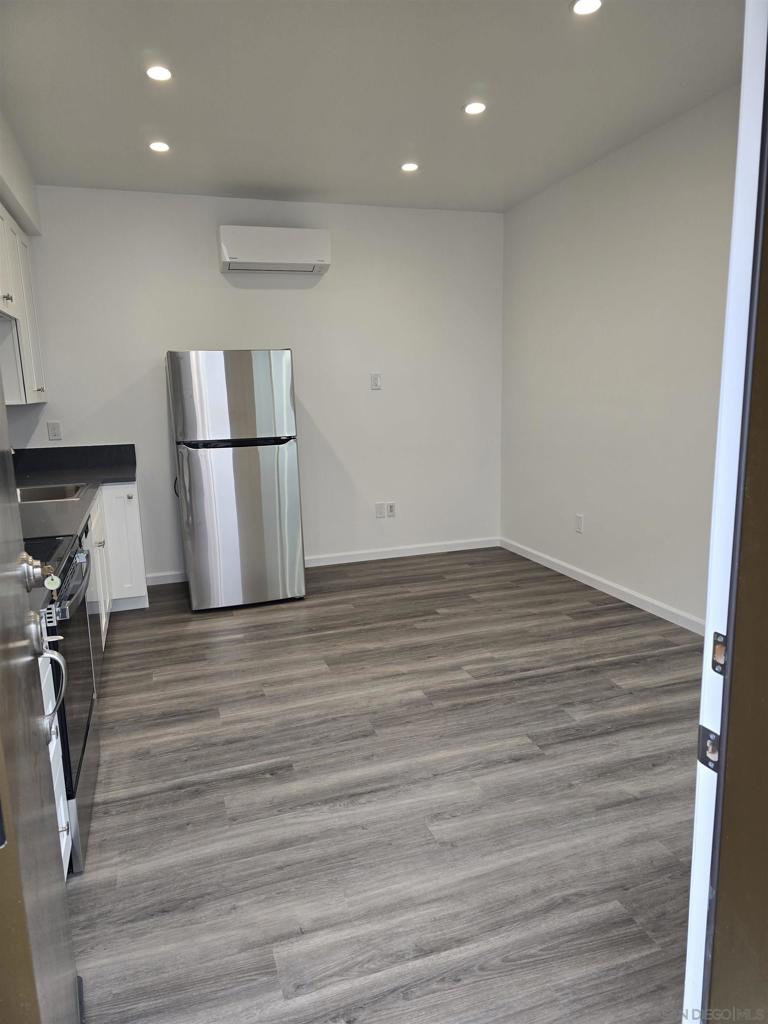 4531 Esther Street San Diego CA, 9211563712339480449121