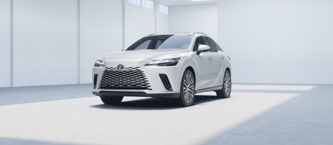 The midsize plug-in hybrid luxury SUV. Crafted to a higher standard.63516098130307122