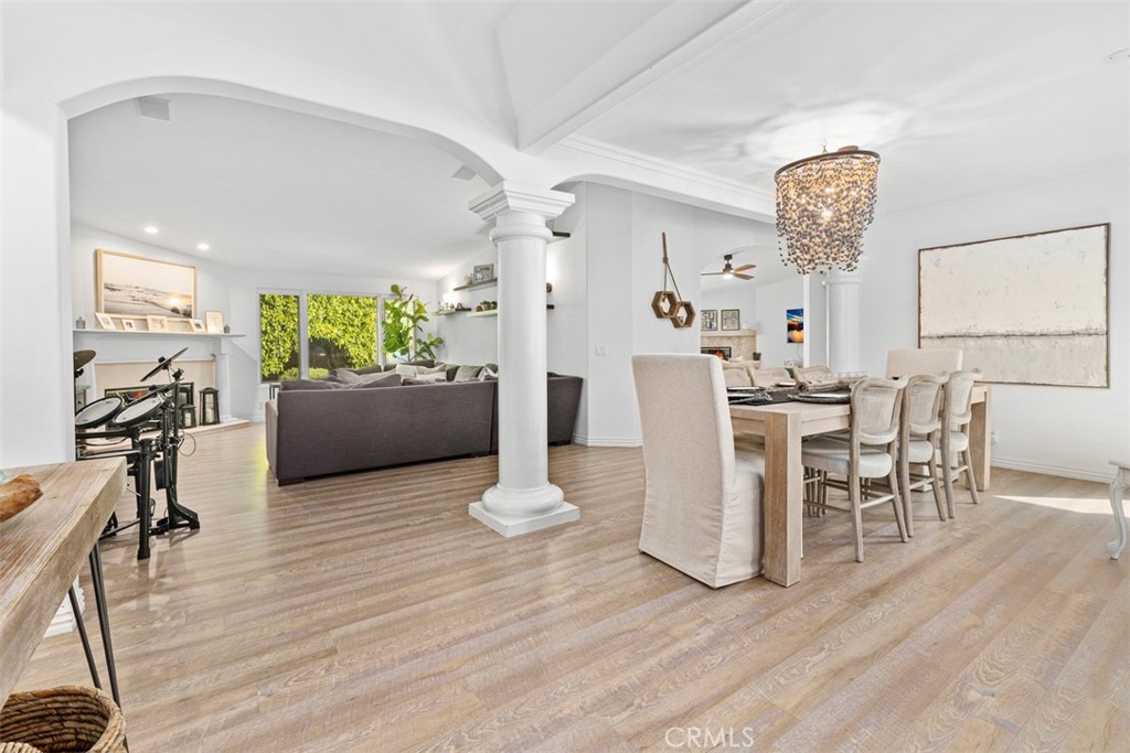 600 Cliff Drive Newport Beach CA, 9266363868315680001120