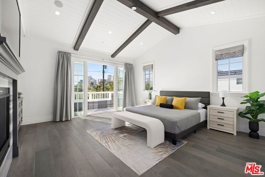 1401 Warner Avenue Los Angeles CA, 9002463710153197059121