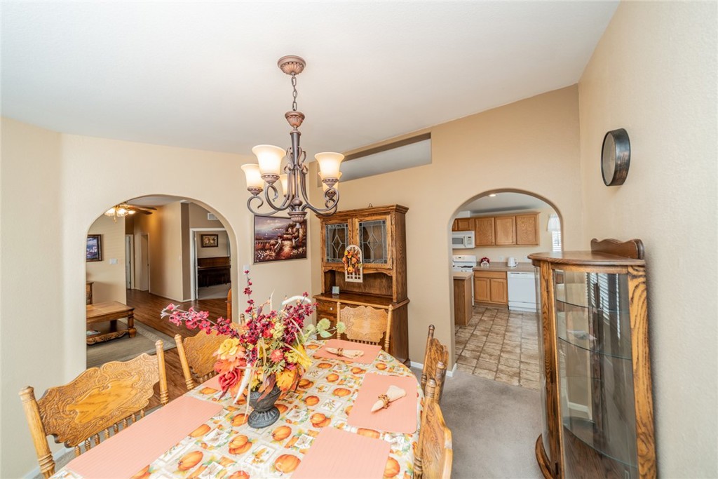 22241 Nisqually 118 Apple Valley CA, 9230864091870680194122