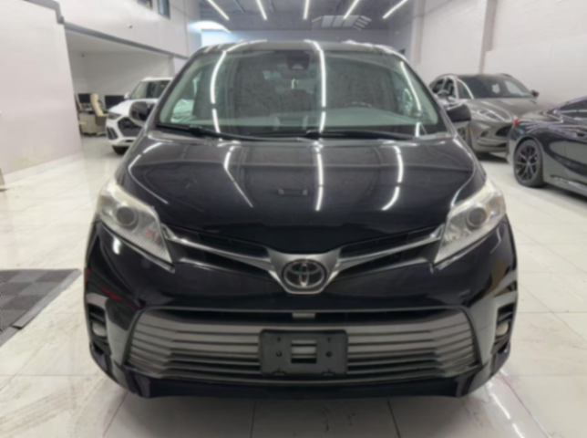 2019 Toyota Sienna XLE para 8 pasajeros, batalla de 119.3"63504028173827120