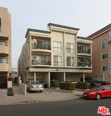 9023 Alcott 304 Los Angeles CA, 9003564107951069187121