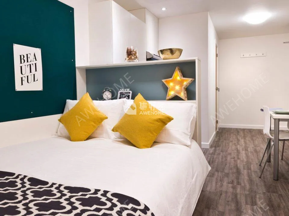 BOTANIC STUDIOS BELFAST64154310477571121