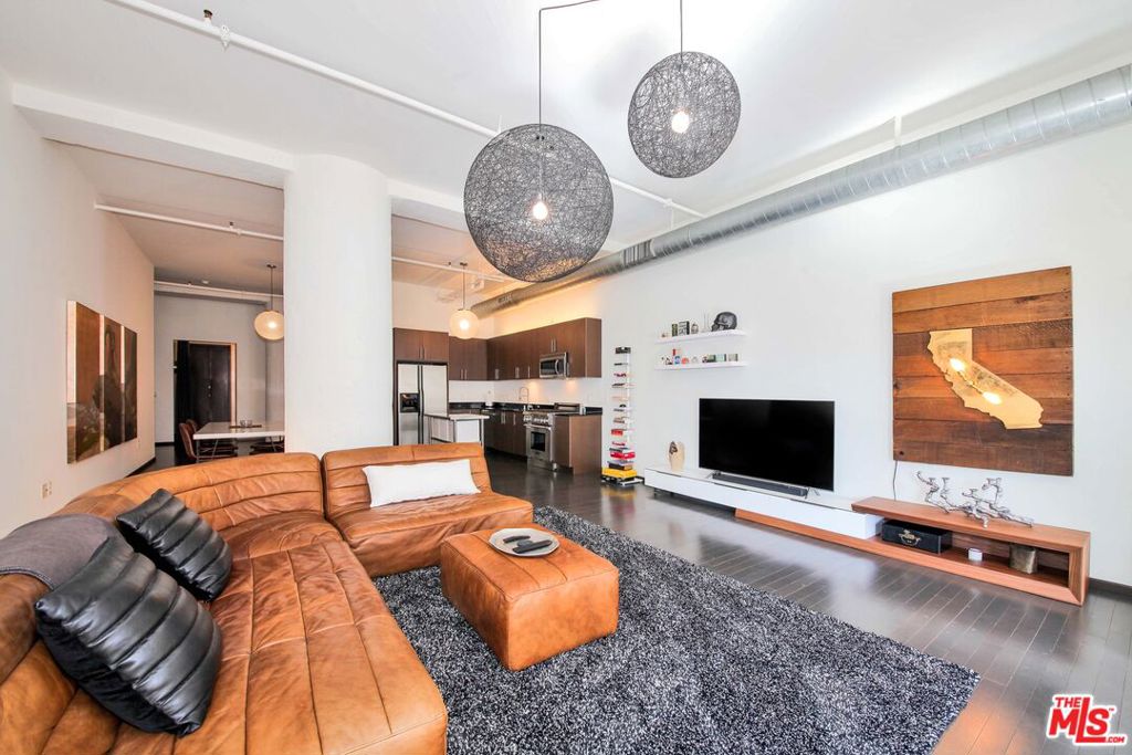 1645 N VINE Street 603 Los Angeles CA, 90028