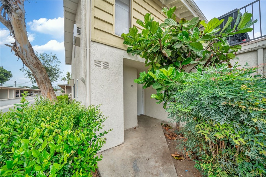 1192 Mitchell Avenue 70, Tustin CA, 9278063865604239873121