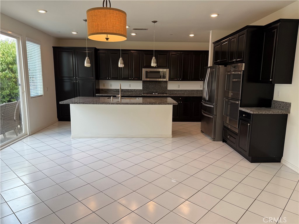 3644 S Hyche Ave. Ontario CA, 9176163712349827073121