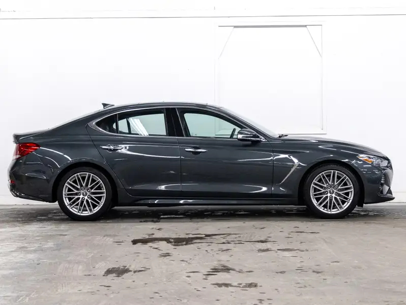2021 Genesis G7065052151405571122