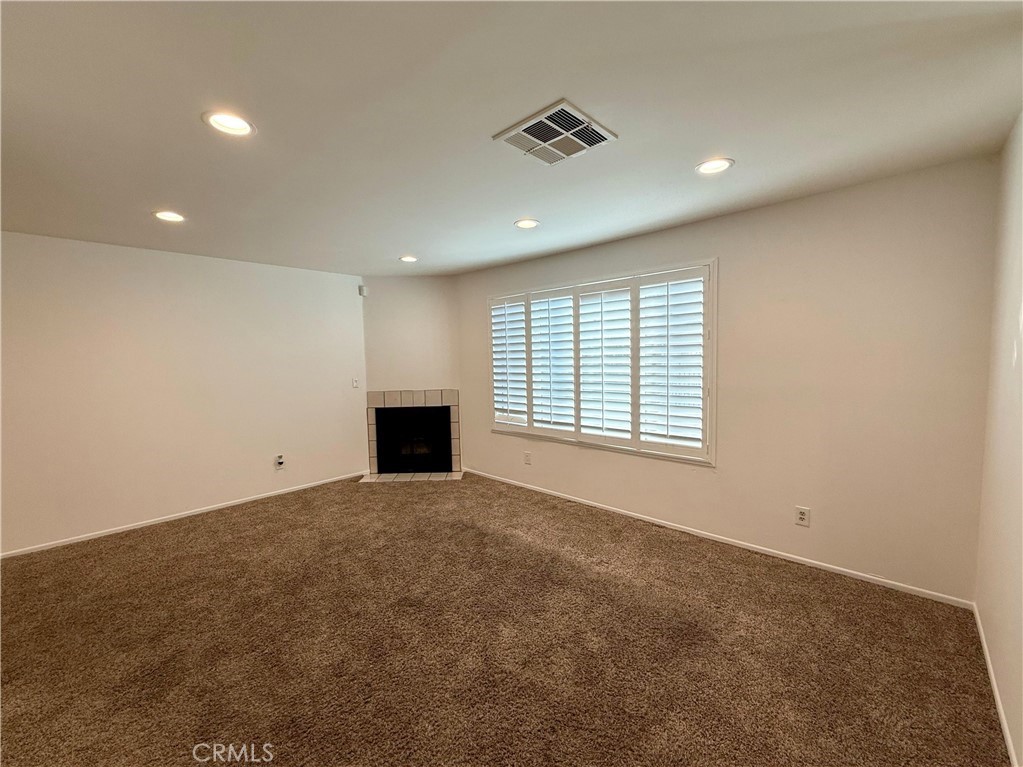 14307 Foothill Blvd #B6 6 Sylmar CA, 9134264130306018177122