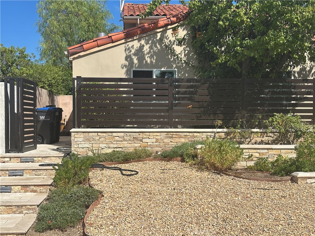 $3,300/mes 23207 Park Esperanza B Calabasas CA, 9130264134890419843122