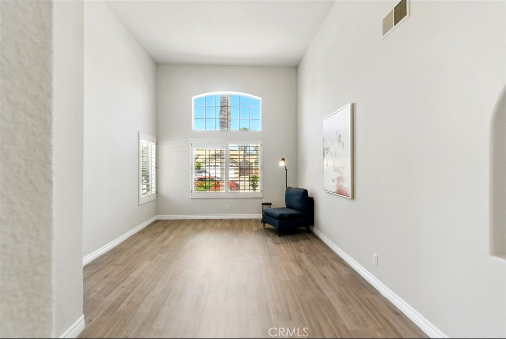 1272 Avenida Roundelay, San Jacinto CA, 9258363589650381571120