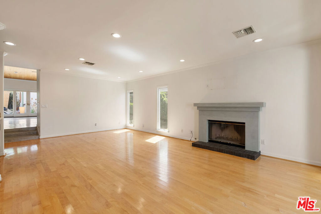 2049 Watson Street Glendale CA, 9120163711879478145121