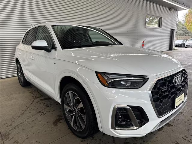 2022 Audi Q5 Progressiv 45 TFSI S tronic 33,879 km