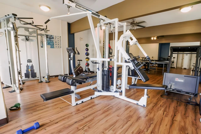 5830 Reseda Boulevard63590738621187122