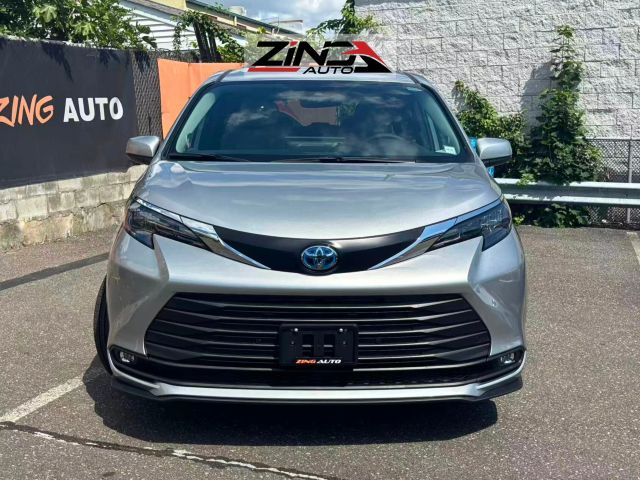 2025 TOYOTA SIENNA63689267075713124