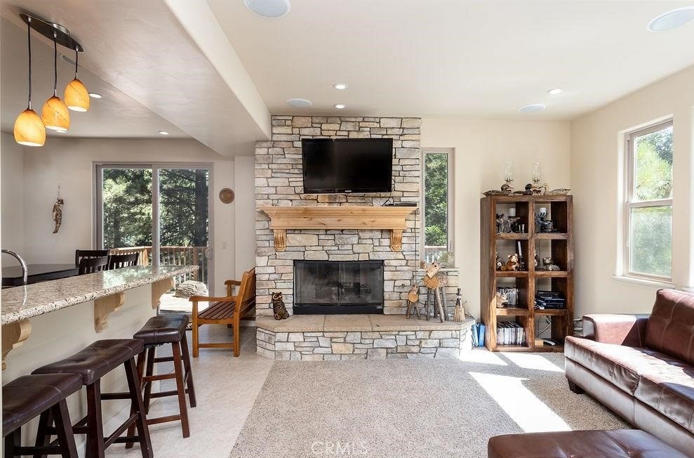 1157 Scenic Rimforest CA, 9237863865984783619121