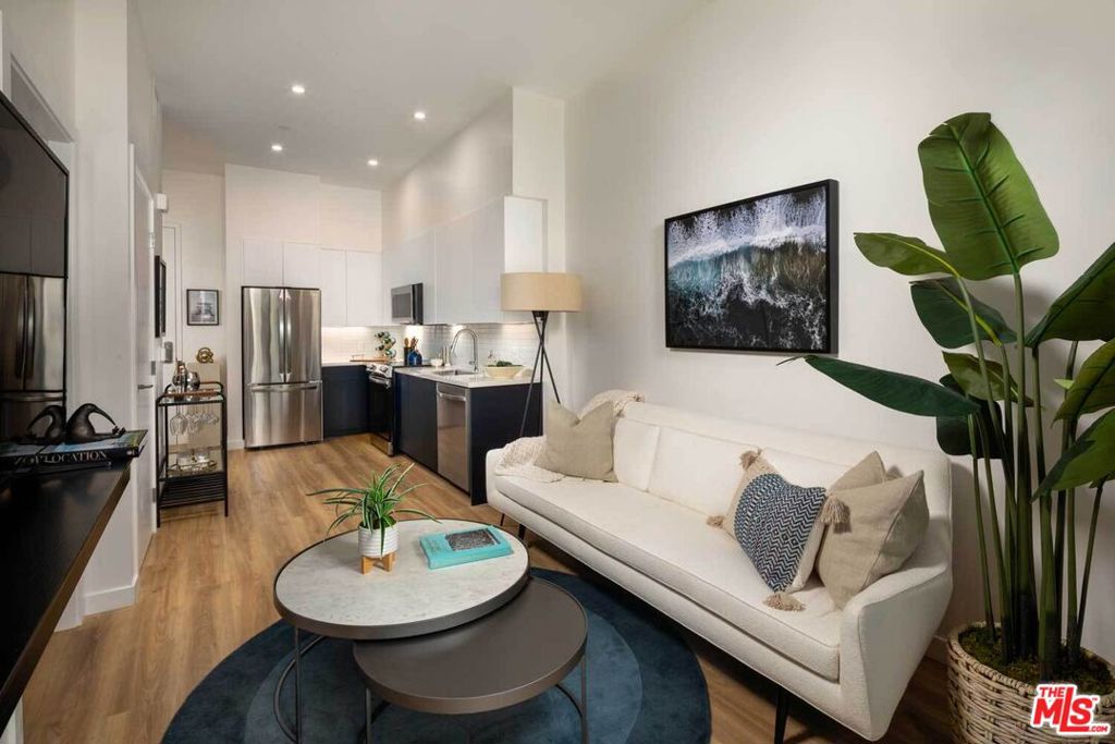 3223 Wilshire Boulevard 413 Santa Monica CA, 9040364108176658817120