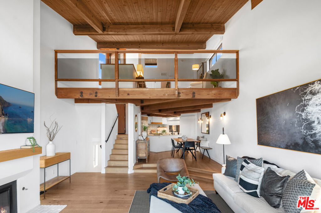 1183 La Mirada Street, Laguna Beach CA, 9265163612982958977122