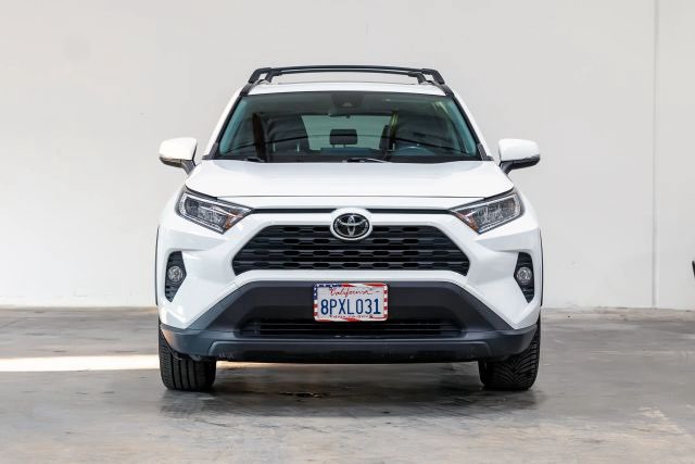 🤍 2020 Toyota RAV4 XLE Premium | 81K Millas | SUV Compacto de Gama Alta64021172208643121