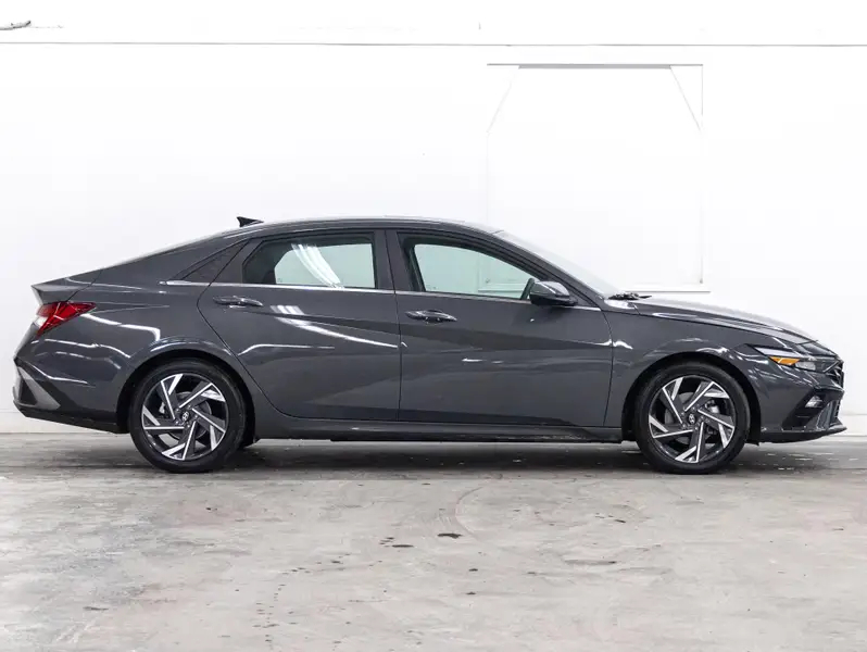 2024 Hyundai Elantra63590370902913121
