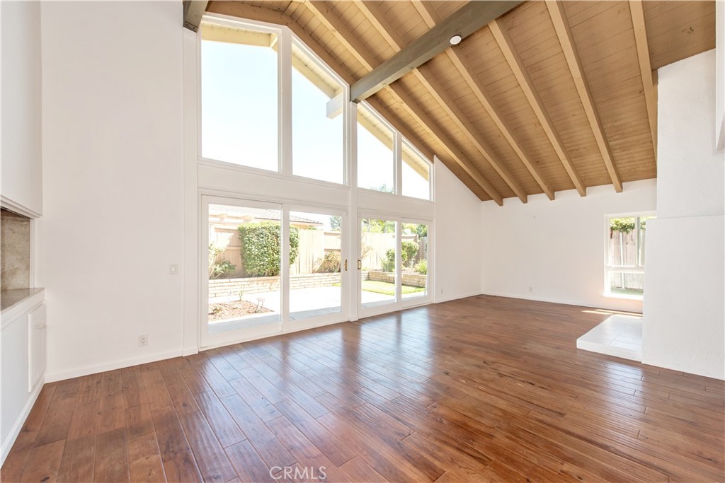 16 Gillman Street Irvine CA, 9261263669629848065122