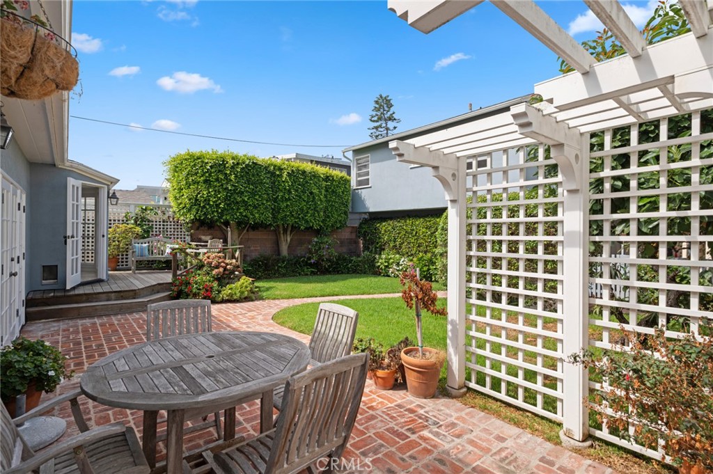 $3,000/mes 517 Poinsettia Avenue 1/2 Corona Del Mar CA, 9262564067847487617122