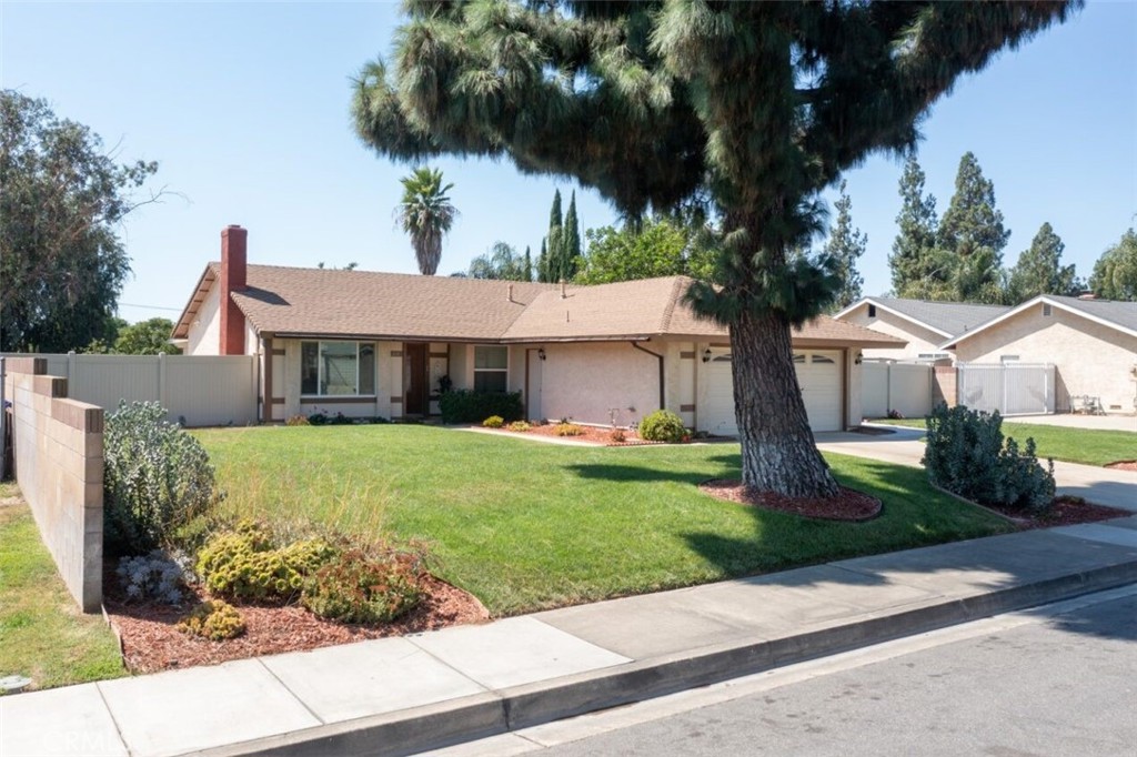 834 E Spruce Street, Ontario CA, 9176163601690857219120