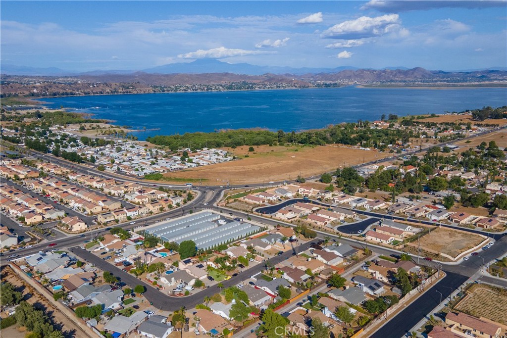 15242 Lake Terrace Drive, Lake Elsinore CA, 9253063601704155907120