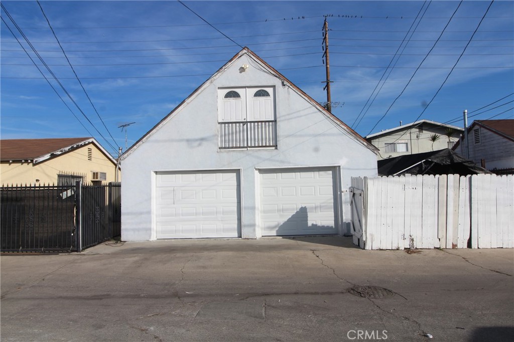 6271 Cherry Avenue, Long Beach CA, 9080564099885918723121