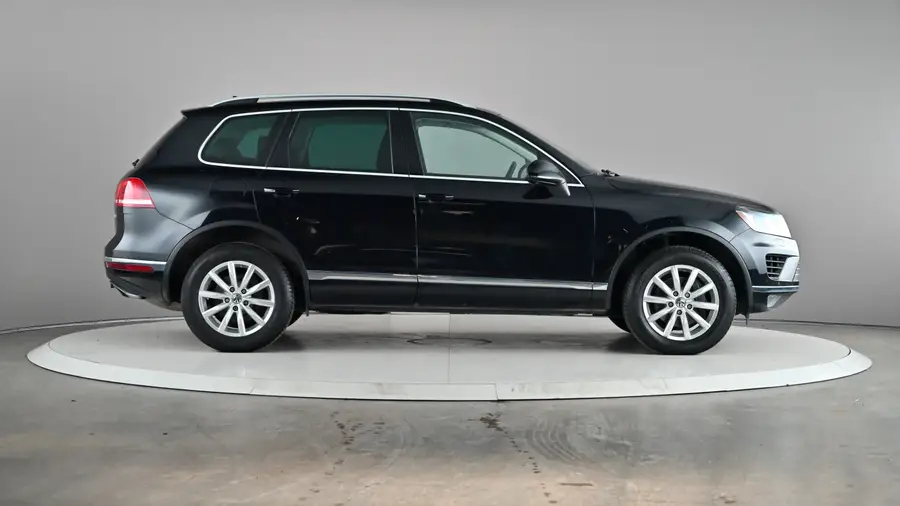 2016 Volkswagen Touareg63824553638019121