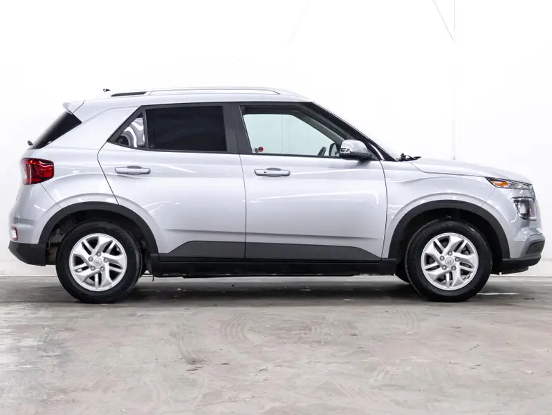 2022 Hyundai Venue64087710566915122