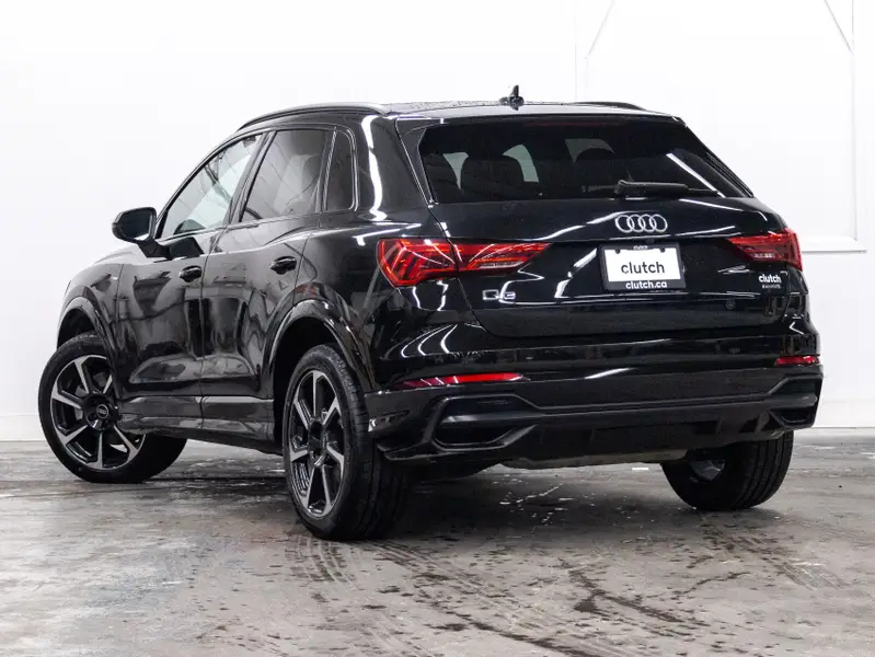 2022 Audi Q364331617530625122
