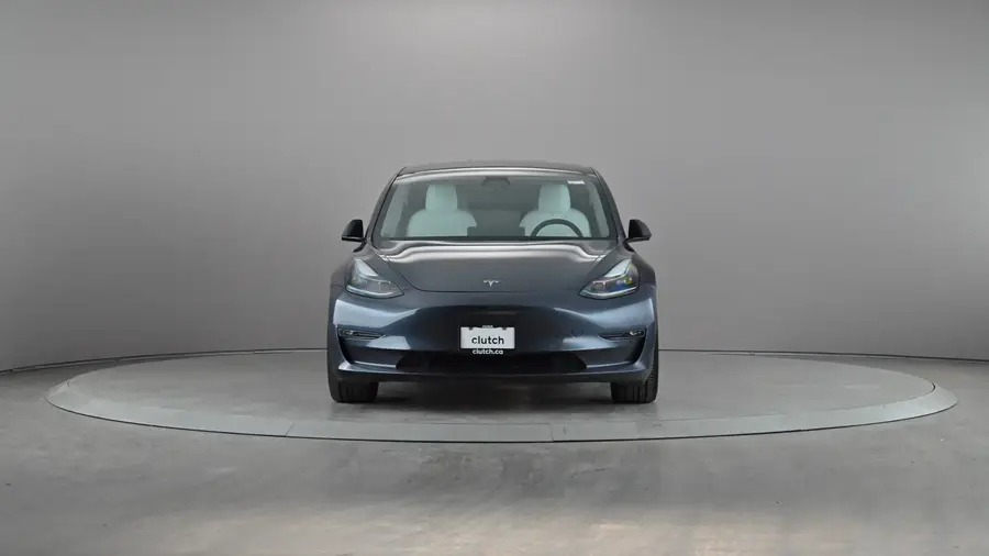2022 Tesla Model 364810770546050122