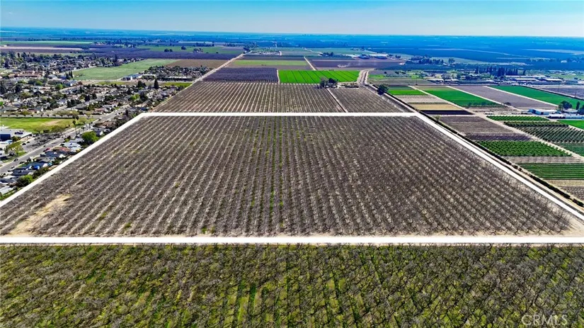 896 N Mariposa Avenue, Visalia, CA